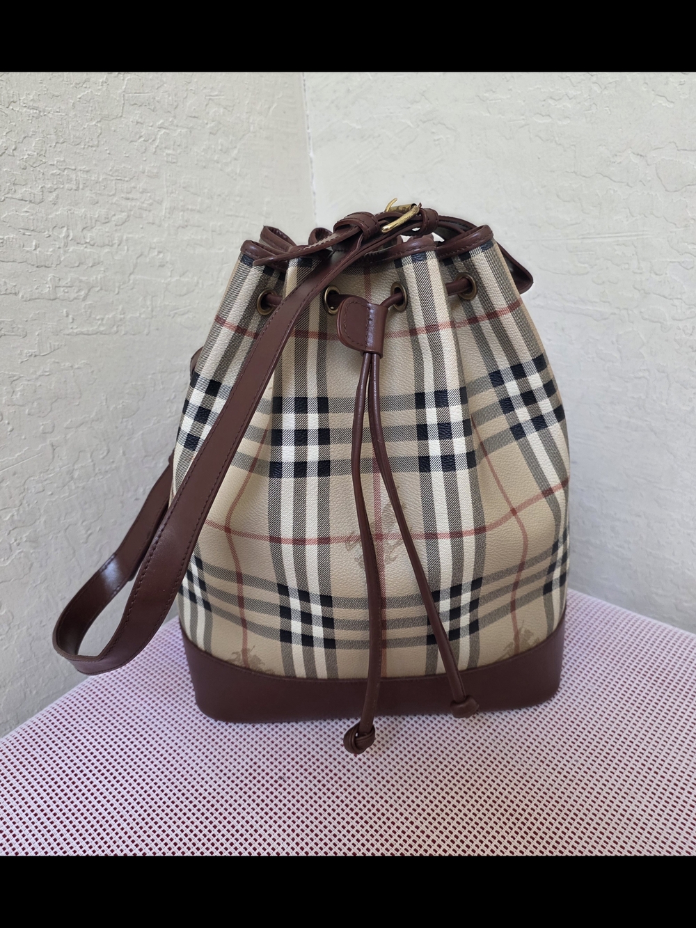 Burberry Nova Check Drawstring Bucket Shoulder Bag AUTHENTIC